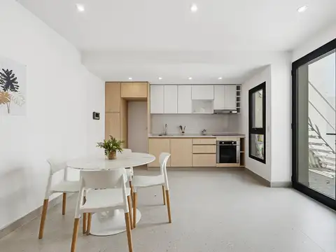 Venta PH 3 ambientes con patio y terraza en Villa Luro