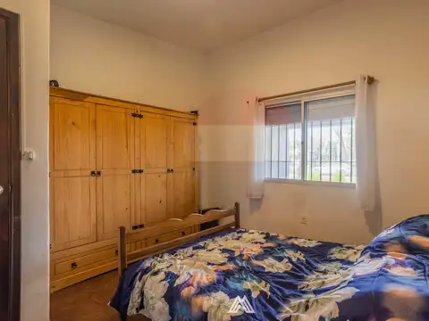 Casa 6 ambientes con 2 baños