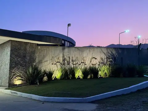 Barrio Privado - Ianua Caeli-Excelente ubicación