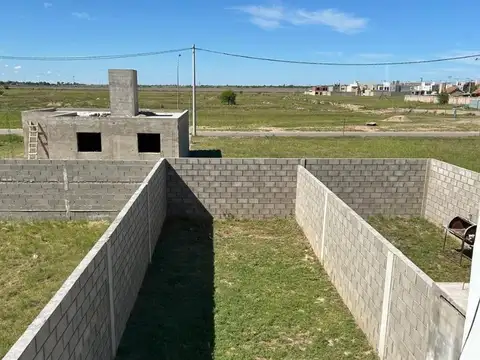 Casa 3 ambientes con 2 baños