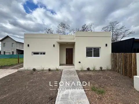 Casa en venta en Barrio semicerrado