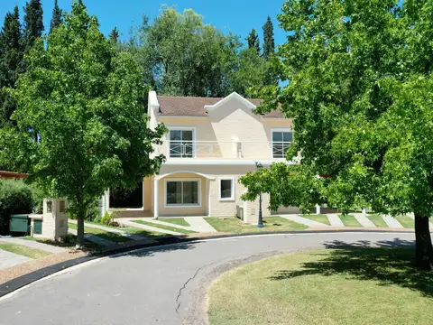 Casa en Venta al Noroeste