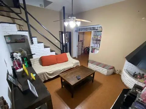 Depto Tipo Casa en Venta de 3 ambientes