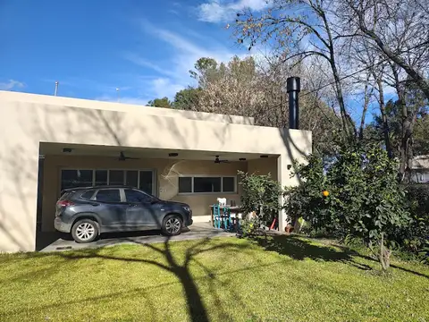 CASA MODERNA EN AGUSTINA