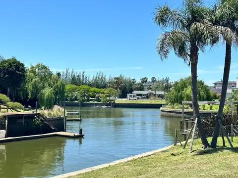 Lote a la venta en Barrio El Yacht de Nordelta 100
