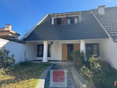 COCUCCI INMOBILIARIA VENDE casa en Godoy Cruz