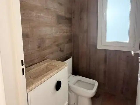 Casa en Venta con 6 cocheras