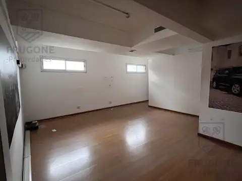 Oficina en Alquiler en Centro, $ 650.000