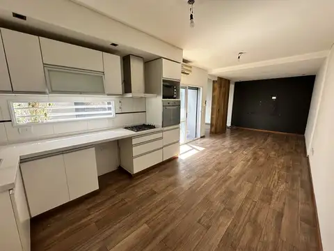 Depto Tipo Casa en Venta de 2 dormitorios