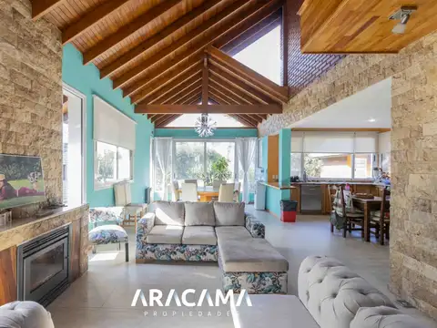 Casa Monoambiente con 4 baños