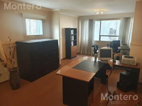 Oficina en Venta 60 años