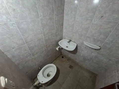 Local en Alquiler Via Púb.