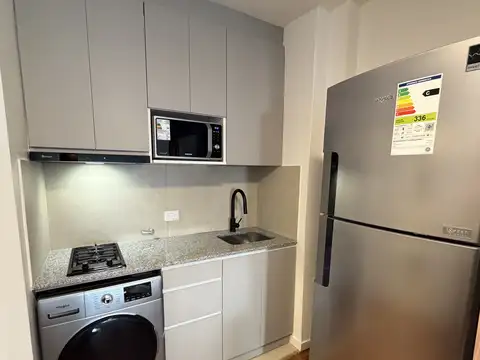 “DUEÑO DIRECTO | MONOAMBIENTE PREMIUM EN RECOLETA | MUY LUMINOSO | BALCÓN | VISTA ABIERTA”