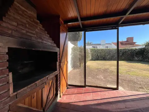 Casa en Alquiler de 3 dormitorios