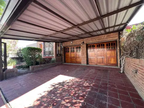 CASA EN ALQUILER BARRIO URCA
