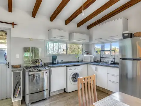 Casa 3 ambientes con 2 baños