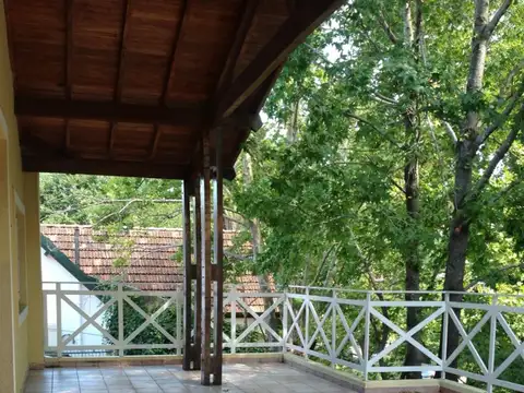 IMPONENTE PH TIPO CASA. DE 600 MTS CUBIERTOS TIGRE LINIERS 456.
