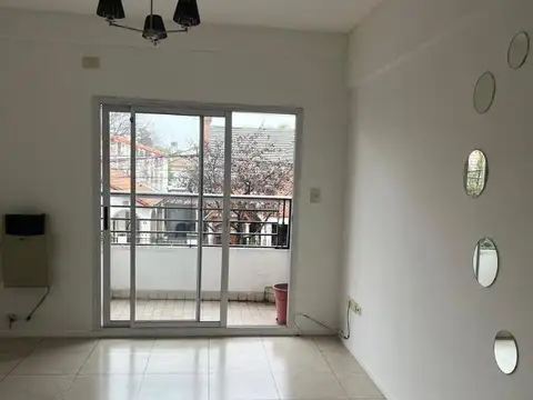 Departamento 2 ambientes Castelar Norte