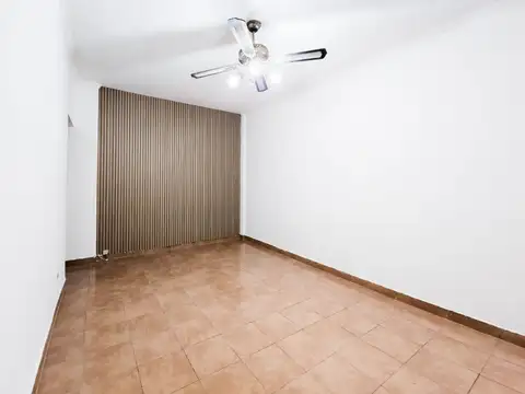 Departamento en Venta en Parque Chacabuco, USD 77.000