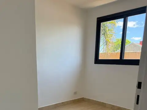 Depto Tipo Casa en Alquiler de 2 ambientes