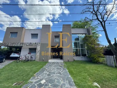 Casa en Alquiler en Club Privado Loma Verde, USD 1.300