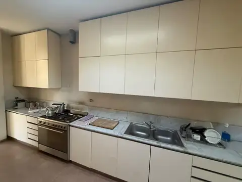 Casa en alquiler anual con muebles - Golf Club Argentino