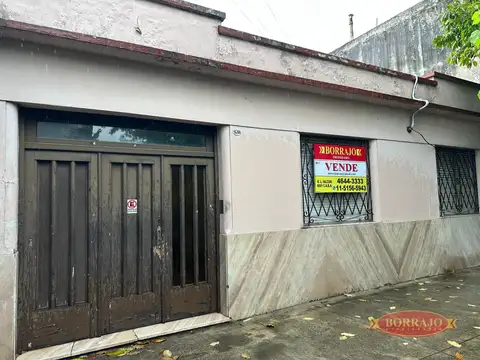 Casa 6 ambientes con 3 baños