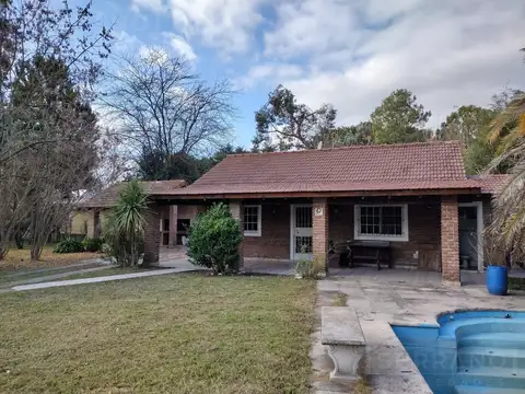 Venta. Casa. 3 Ambientes. Lote 730 M2. Con Pileta. Parque Sakura. Exaltación de la Cruz