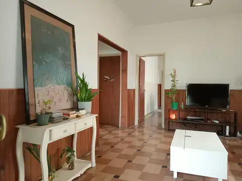 Casa en Venta en Burzaco, USD 105.000