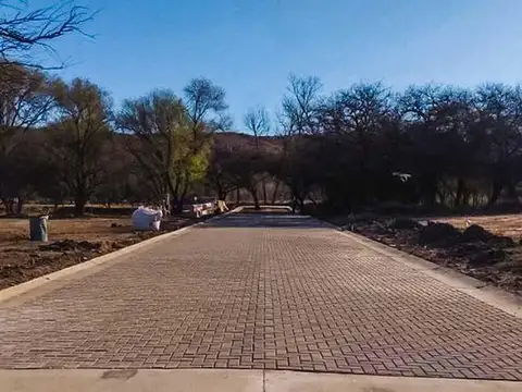 Venta. Terrenos desde 600 m2.  Juana Koslay, Las Chacras, Bº Privado Chacras del Zorzal.