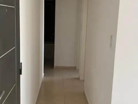 SEMIPISO 3 ambientes / cochera para auto mediano/chico y terraza propia con parrilla