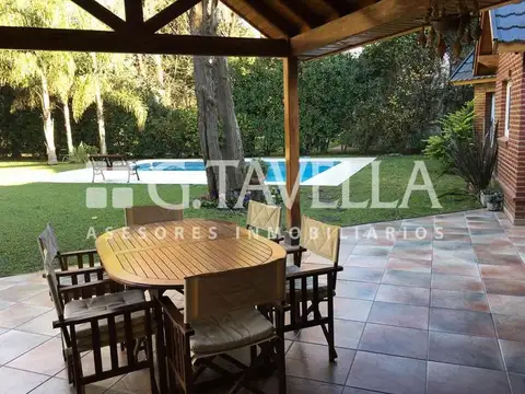 Casa 4 ambientes con 3 baños