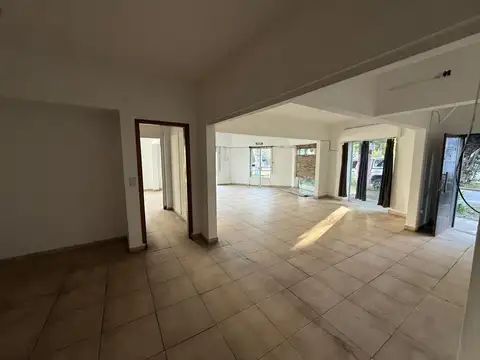 IMPORTANTE LOCAL SOBRE BELGRANO DE 125 M2
