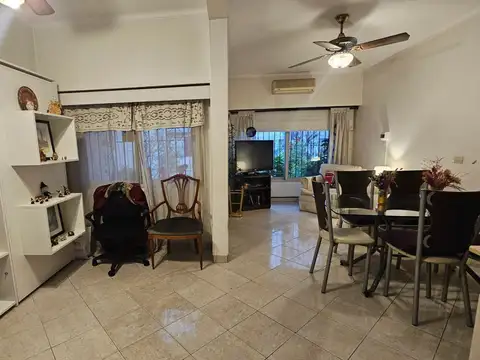 Depto Tipo Casa en Venta con 1 cocheras
