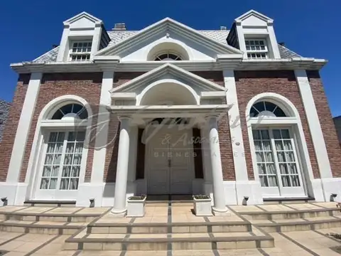 Casa en Venta de 5 dormitorios