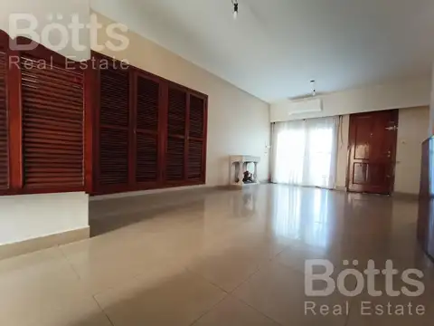 Casa en Venta en Flores Norte, USD 300.000