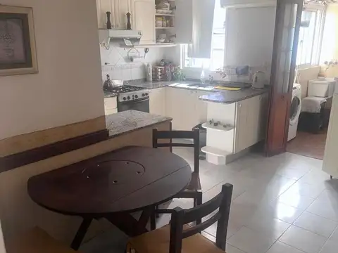 Departamento 5 ambientes con 2 baños