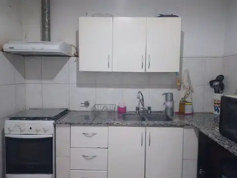 Casa 5 ambientes con 1 baño