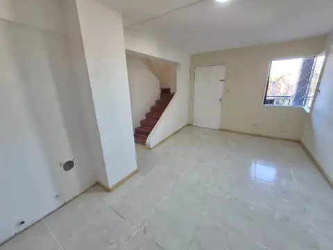 VENTA DEPTO 3 AMB BARRIO POLICIAL APTO CREDITO BANCARIO