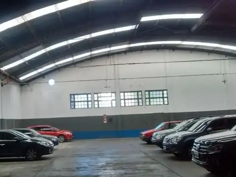 Galpon en Venta 70  mts Fondo