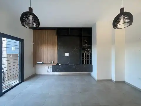 Depto Tipo Casa 4 ambientes con 1 baño