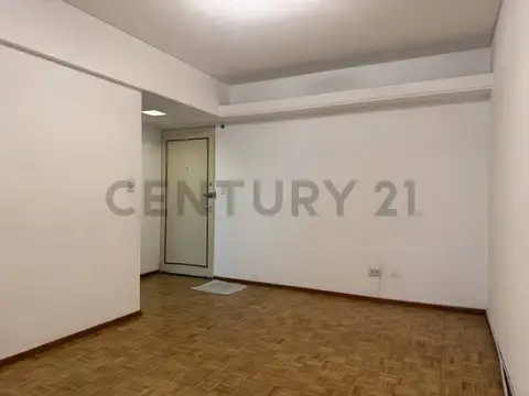 Suipacha 200, Piso 4