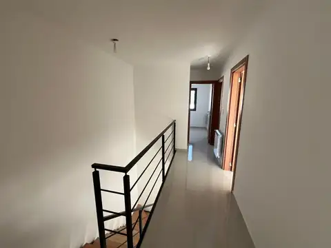 VENTA DUPLEX QUEBRADA DE MANANTIALES 3 DORMITORIOS