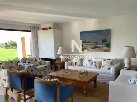 Departamento en Venta en Manantiales, USD 825.000