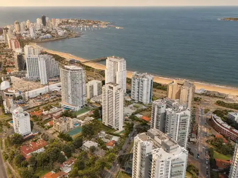 Departamento 3 ambientes en Playa Mansa