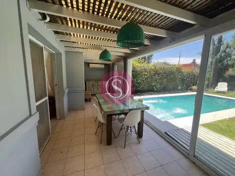 Casa en Alquiler Temporal en La Candela, USD 1.900