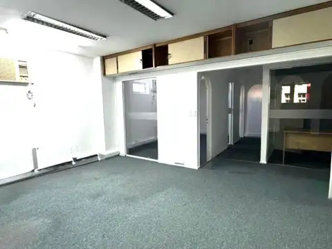 Oficina en Venta con 2 cocheras
