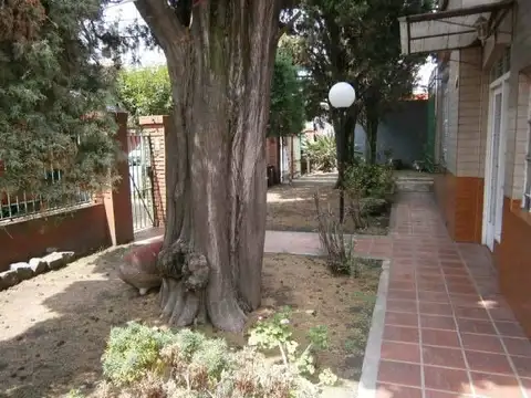 Barcelo 100