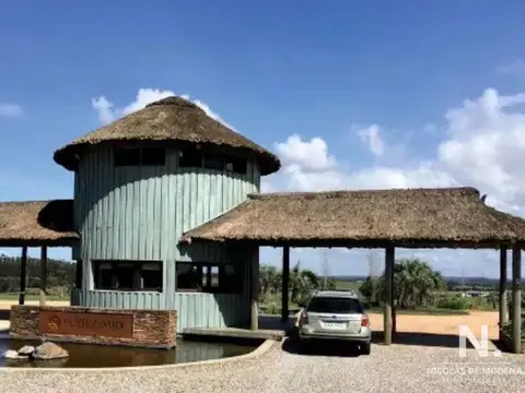 Terreno en Venta en Manantiales, USD 215.000