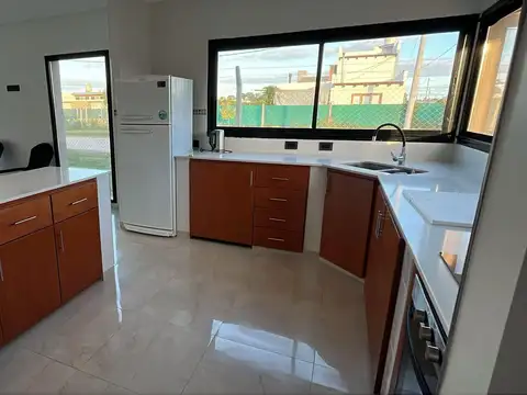 Casa en venta en Barrio semicerrado San Antonio